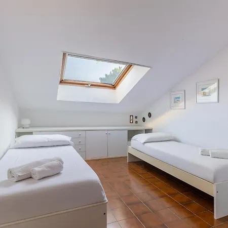 Hostdomus - Oasi Free Garage And Pool *